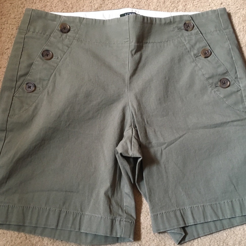 J.Crew green button shorts size 2